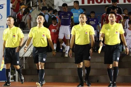 Trọng tài thi trượt đầu mùa có cơ hội trở lại bắt V-League 2020