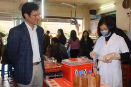 Muốn nấu hay bán rượu thủ công, phải đăng ký, báo chính quyền