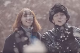 Giọng hát trong trẻo của cô gái trong MV "Nơi này có anh"