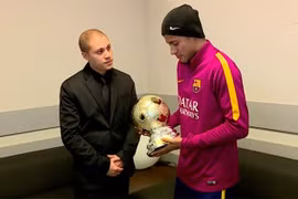 Neymar năm thứ hai liên tiếp giành Samba Gold