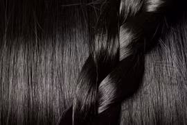 Dịch vụ lạ lùng… nuôi chấy trong tóc