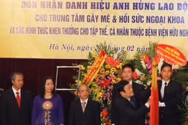 Chủ tịch nước chúc mừng Bệnh viện Việt Đức nhân Ngày Thầy thuốc Việt Nam