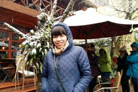 Băng tuyết rơi dày đặc trên đỉnh Ba Vì - Hà Nội