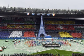 Thông điệp ý nghĩa trong Lễ khai mạc EURO 2016