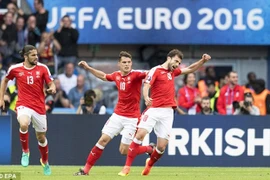 Romania 1-1 Thụy Sỹ: Mehmedi giải cứu đội bóng xứ sở đồng hồ