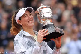 Quật đổ quyền lực Serena, Muguruza vô địch Pháp mở rộng