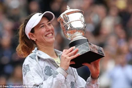 Quật đổ quyền lực Serena, Muguruza vô địch Pháp mở rộng