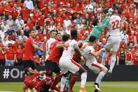 Thụy Sỹ chật vật vượt qua "tí hon" Albania tại EURO 2016