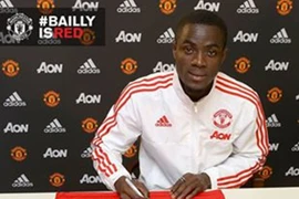 Bailly trở thành chữ ký đầu tiên của Mourinho tại M.U