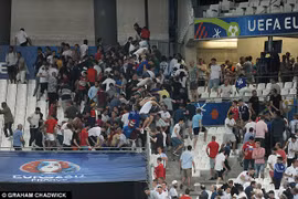 UEFA gửi "tối hậu thư" cho đội tuyển Nga tại EURO 2016