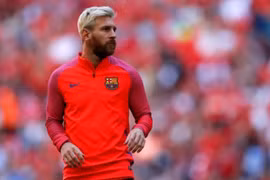 Messi bất ngờ trở lại đội tuyển Argentina