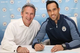 Kinh ngạc với cơ bắp tài chính của Premier League