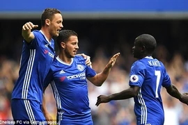 Chelsea thắng tưng bừng, Arsenal giành trọn 3 điểm đầu tiên