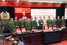 Công an Hà Nội gặp mặt, chúc Tết cán bộ có hoàn cảnh khó khăn, bị thương khi làm nhiệm vụ