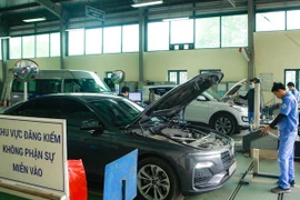 Xe sang tên, đổi biển định danh không đi đăng kiểm lại có bị phạt?