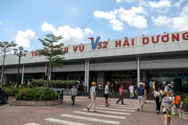 Sắp tới, mọi trạm dừng nghỉ, bến xe phải có hệ thống sạc cho xe điện?