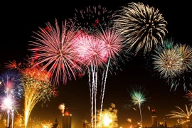 Mua bán pháo hoa trái phép trên Zalo, Facebook có thể bị phạt nặng