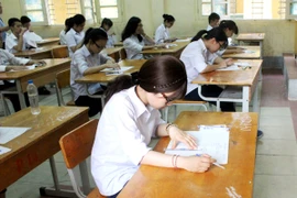 Phủ nhận đề thi trắc nghiệm Toán trên mạng là đề minh họa