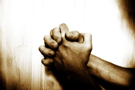 Bị nhắc tìm việc làm, thanh niên 17 tuổi ra tay sát hại ông