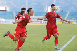 Thắng sát nút Malaysia, tuyển Việt Nam đặt một chân vào bán kết AFF Cup