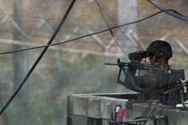 “Tưởng nhầm” binh sĩ Triều Tiên xâm phạm ranh giới, Hàn Quốc bắn súng cảnh cáo