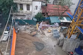 Vụ sập giàn giáo ở Hoàng Mai: Tạm dừng thi công đến khi có kết luận vụ việc