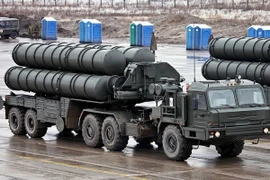 Không quân Nga nhận thêm 6 hệ thống phòng không S-400 trong năm 2016
