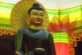 Tượng Phật ngọc hòa bình thế giới trở lại Việt Nam