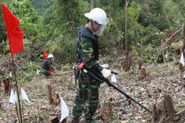 Thiếu hiểu biết, dò tìm lén lút phế liệu: Gây thương vong không nhỏ