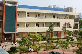 Trường ngoài công lập than bất bình đẳng 