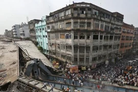 Ấn Độ bắt giữ 5 quan chức xây dựng sau vụ sập cầu