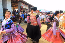 Đi chợ vùng cao tại Hà Nội