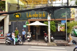 Ẩu đả trong quán ăn, 3 người bị thương