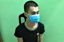 Tạm giữ hình sự đối tượng chém cán bộ trực chốt Covid-19 