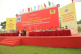  Công an Hà Nội tham gia Cuộc vận động “Toàn dân rèn luyện thân thể theo gương Bác Hồ vĩ đại" 