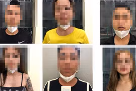 Phát hiện nhóm đối tượng dương tính với ma tuý trong quán karaoke 