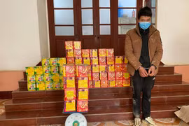 Bắt đối tượng vận chuyển gần 1 tạ pháo nổ