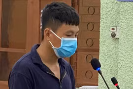 Xử phạt 4 năm tù giam đối tượng tổ chức xuất cảnh trái phép