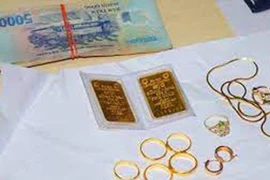 Vận động đối tượng trộm vàng ra đầu thú 