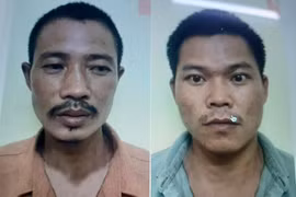 Khởi tố 2 đối tượng chống người thi hành công vụ tại chốt kiểm dịch Covid-19