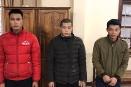 Tên trộm gian manh vô hiệu hoá camera giám sát để đột nhập phòng học