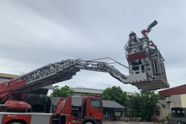 Huấn luyện nâng cao kỹ năng sử dụng các “siêu” xe chuyên dụng 