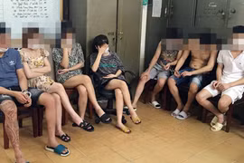 Cặp vợ chồng điều hành 'động bay lắc' dưới tầng hầm 