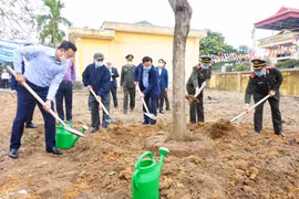 Công an Hà Nội phát động “Tết trồng cây đời đời nhớ ơn Bác Hồ” 