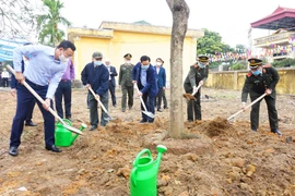 Công an Hà Nội phát động “Tết trồng cây đời đời nhớ ơn Bác Hồ” 