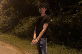 Vận động thành công đối tượng cướp giật ra đầu thú