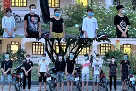 Khống chế nhóm đối tượng dùng hung khí chống trả lực lượng Công an 