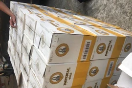 Phát hiện, thu giữ gần 1.000 chai rượu ngoại không rõ nguồn gốc 
