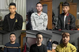 Cảnh sát đột kích kho hàng cấm, thu giữ nhiều tang vật