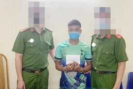 Bắt đối tượng đang đến nơi hẹn để bán 2 bánh heroin